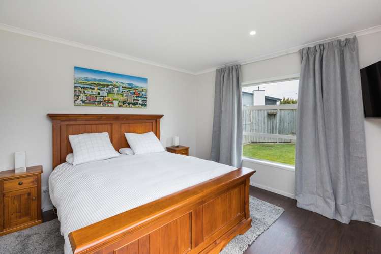 15 Coutts Way Fitzherbert_12
