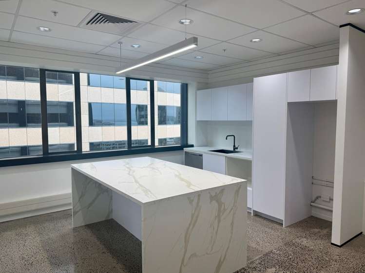 8C/17 Albert Street Auckland Central_6