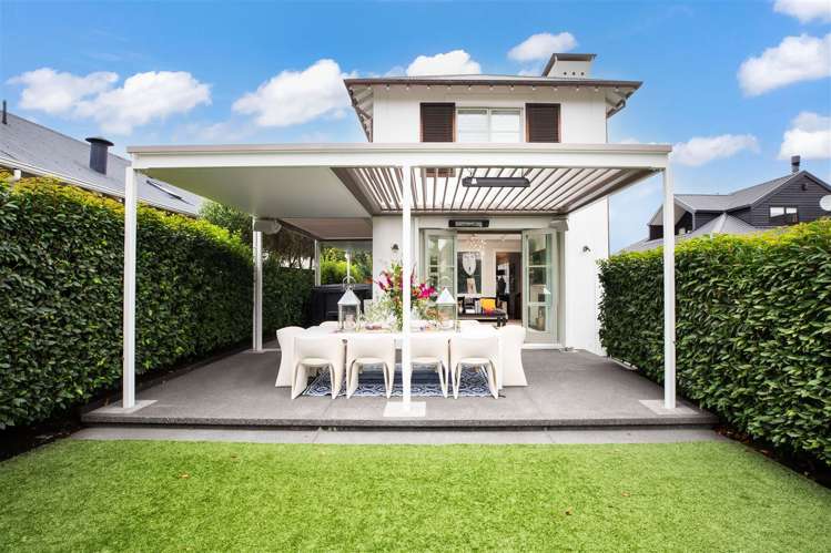 6 Wairarapa Terrace Merivale_20