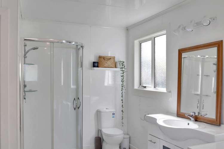 143 Portia Street Stratford_5