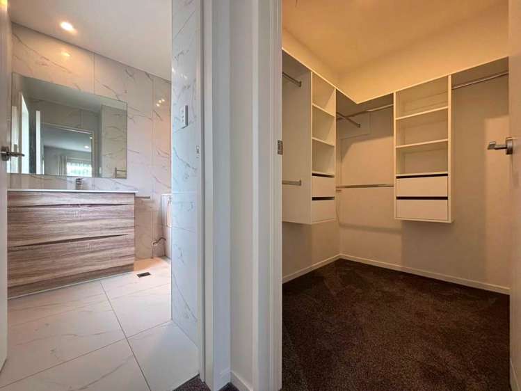 8 Seelie Court Flat Bush_11