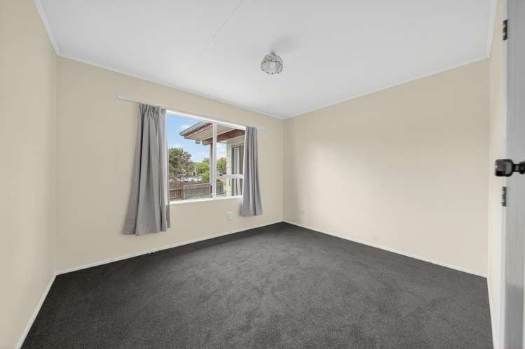 51 Montgomery Crescent Masterton_10