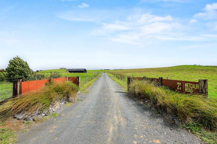 23 Metcalfe Road Ngahinapouri_34