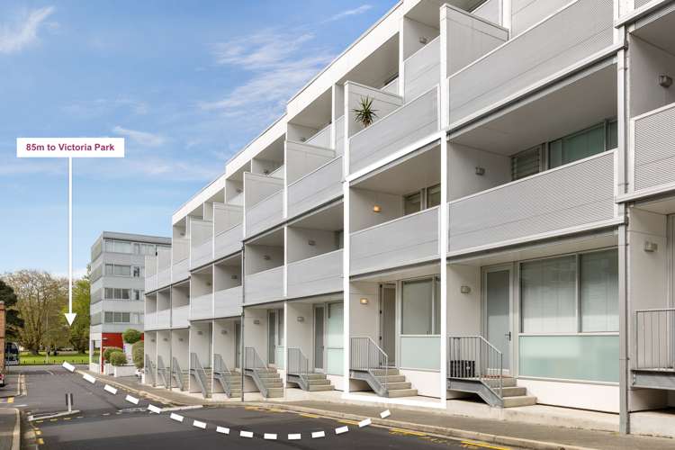 18H Fisher-Point Drive_2