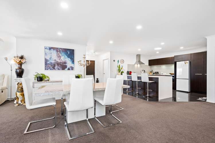 8 Stace Hopper Drive One Tree Point_30