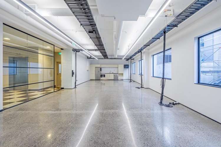 2B, 12 O'Connell Street City Centre_13