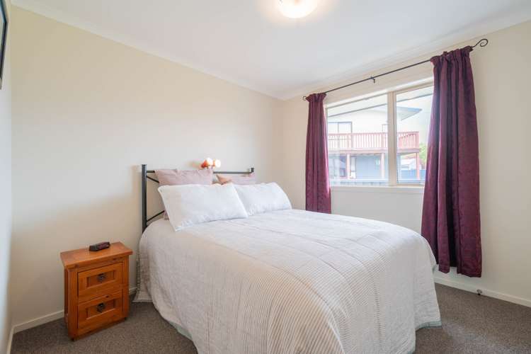 36 Pompolona Street Te Anau_11