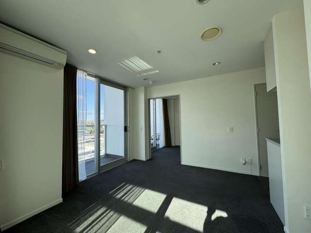 1303/17 Amersham Way 10685_1