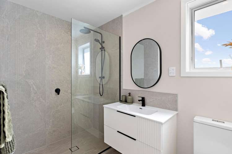 35 Bell Road Beachlands_18