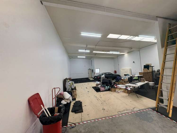 2/12 Maleme Street Greerton_5