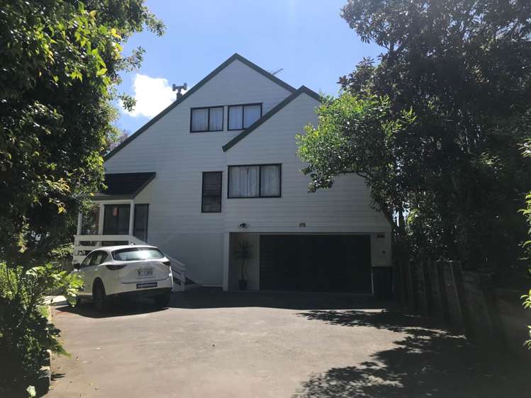 649 East Coast Road_0