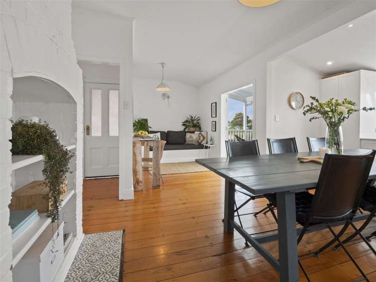 8 Shoal Bay Road Devonport_7