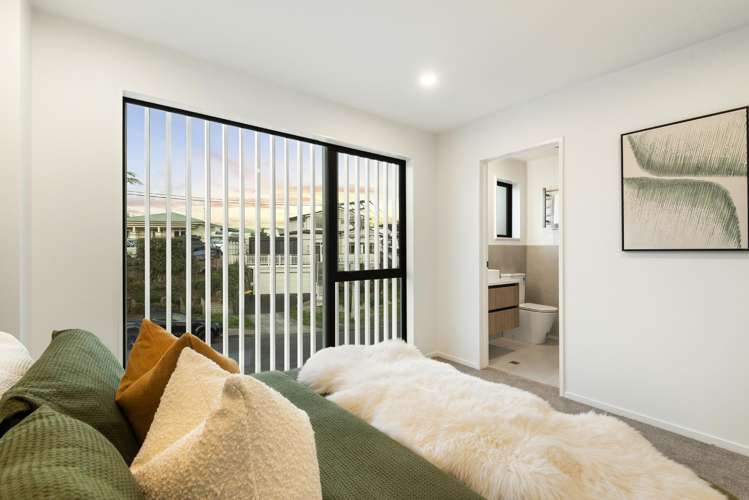 1/18 Handley Avenue Narrow Neck_18