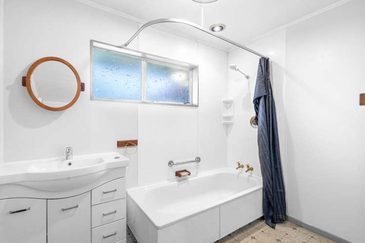 110 Waiau Crescent Kingswell_16