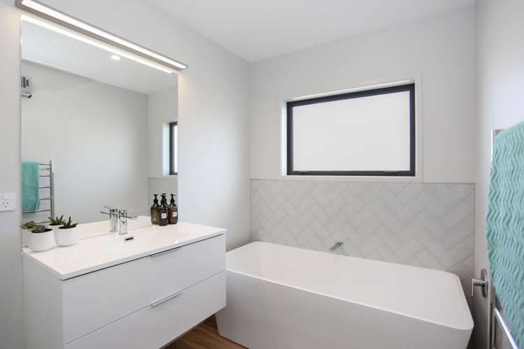 8 Sowerby Place Richmond Hill_12