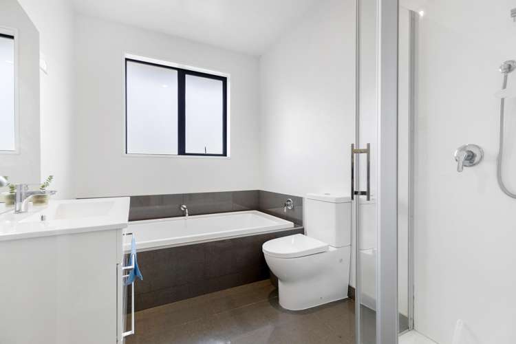 61 Risinghurst Terrace Lower Shotover_12