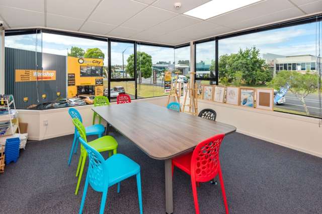 Unit 3, 3 William Pickering Drive Albany_4