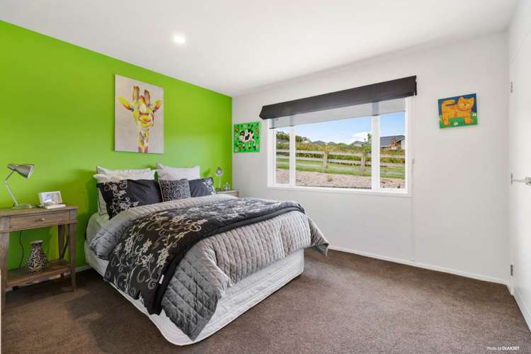 21 Lawrence Carter Drive Bombay_22