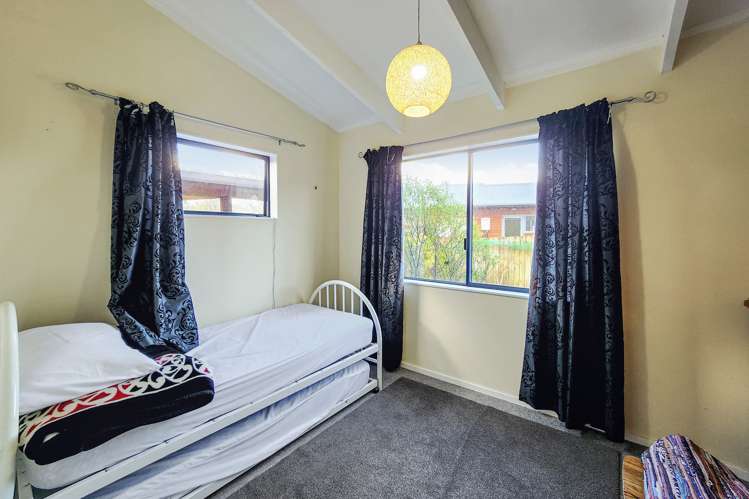 7 Hinenamu Grove Turangi_6