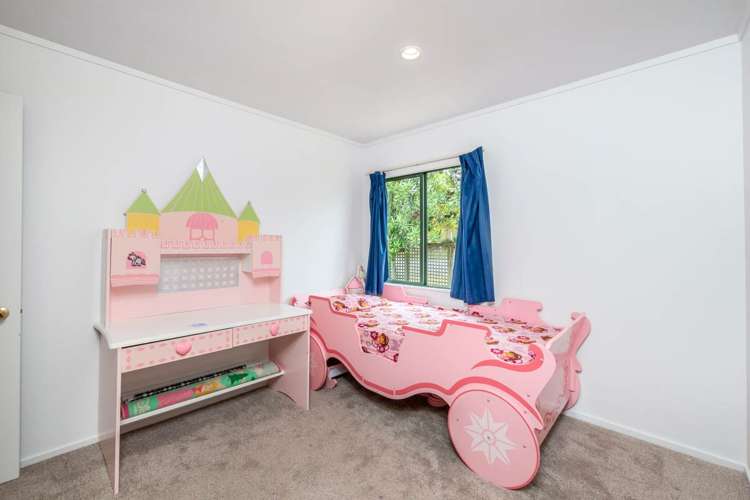 2 Albizia Avenue Henderson_11