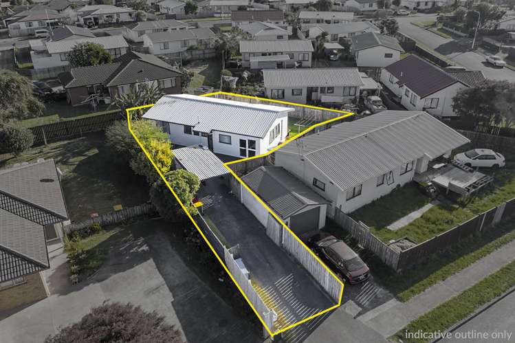 2/7 Volta Place Clendon Park_0