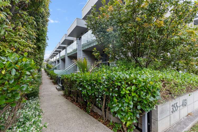 363 Murphys Road Flat Bush_11