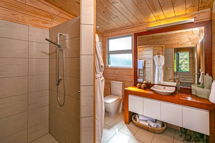 2999 Long Bay Road_5