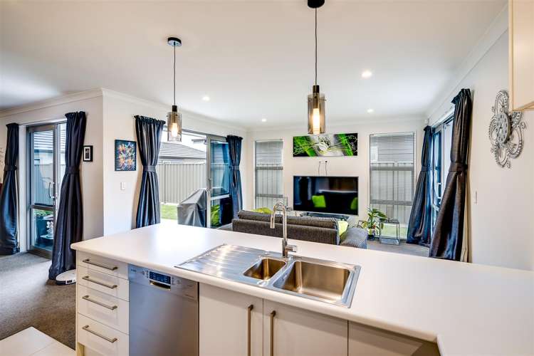 18 Pelorus Avenue Poraiti_4