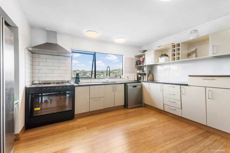 1 Relko Crescent Torbay_7