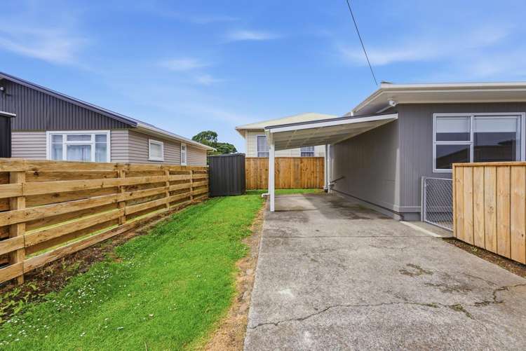 209 Seaview Road Westown_19