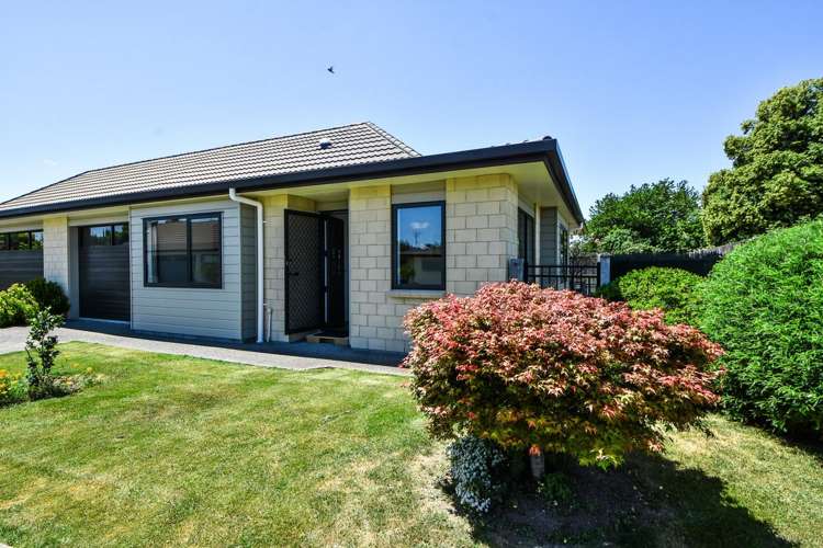 7 Ashmore Park Road_0