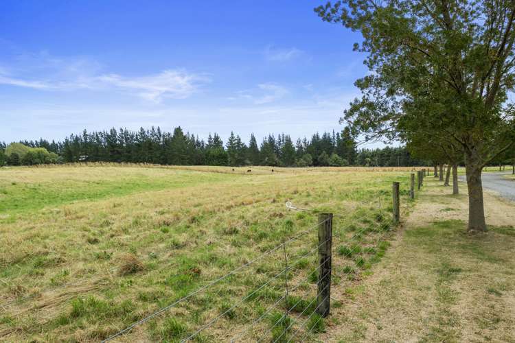 481 Halkett Road West Melton_44