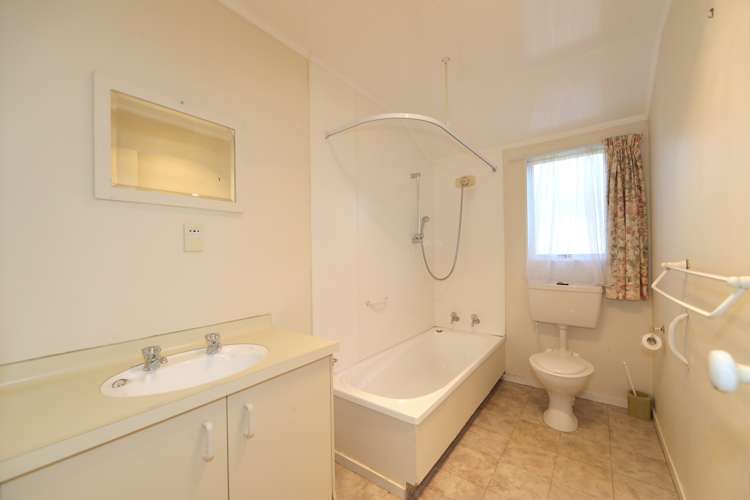 910a Willowpark Road North Mayfair_5