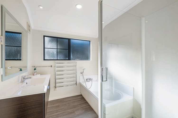 8 Ormrod Grove Riverstone Terraces_8