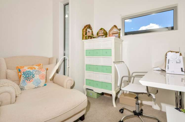 4b Beach Road Castor Bay_12