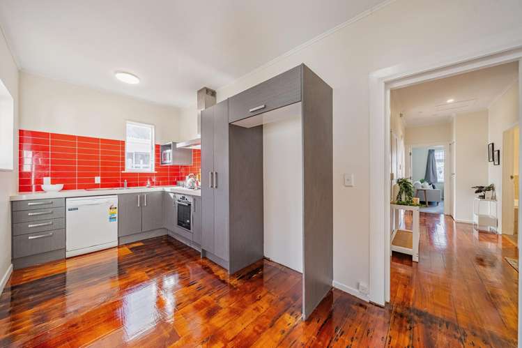 55 Pharazyn Street_5