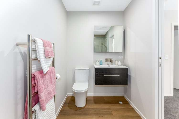 8 Tradewinds Drive Whitby_16