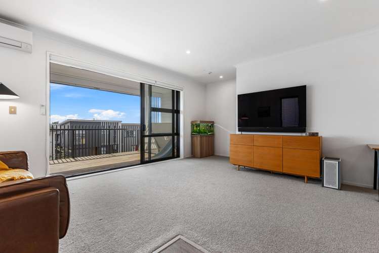16 Raranga Lane Hobsonville_23