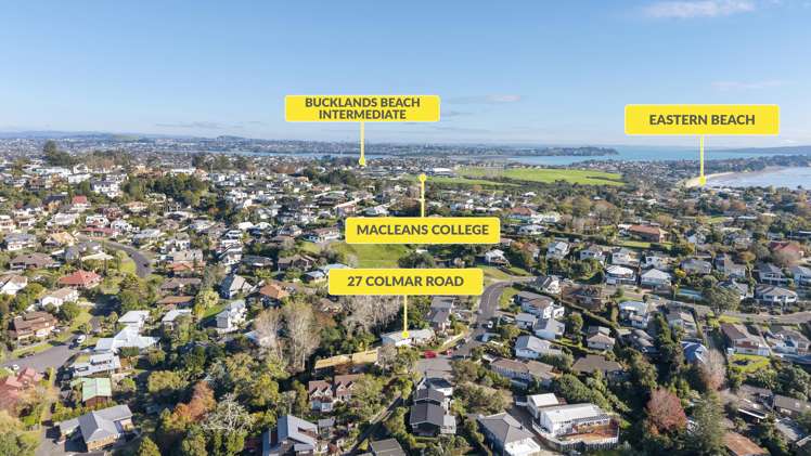 27 Colmar Road Mellons Bay_19