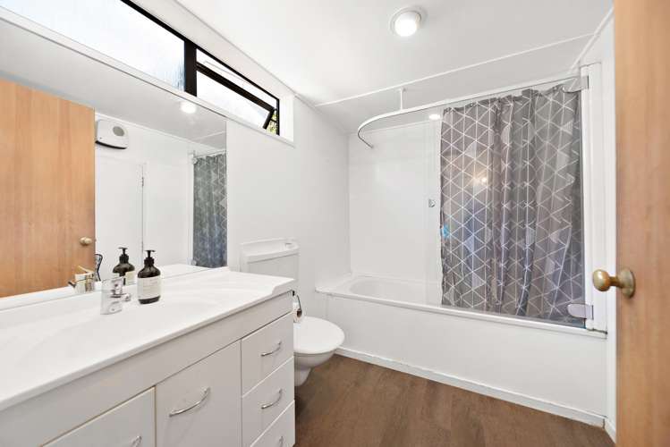 6 Woodbury Rise Queenstown_9