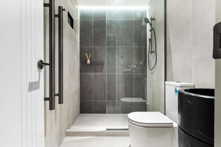 54 Matangi View Drive Orewa_13