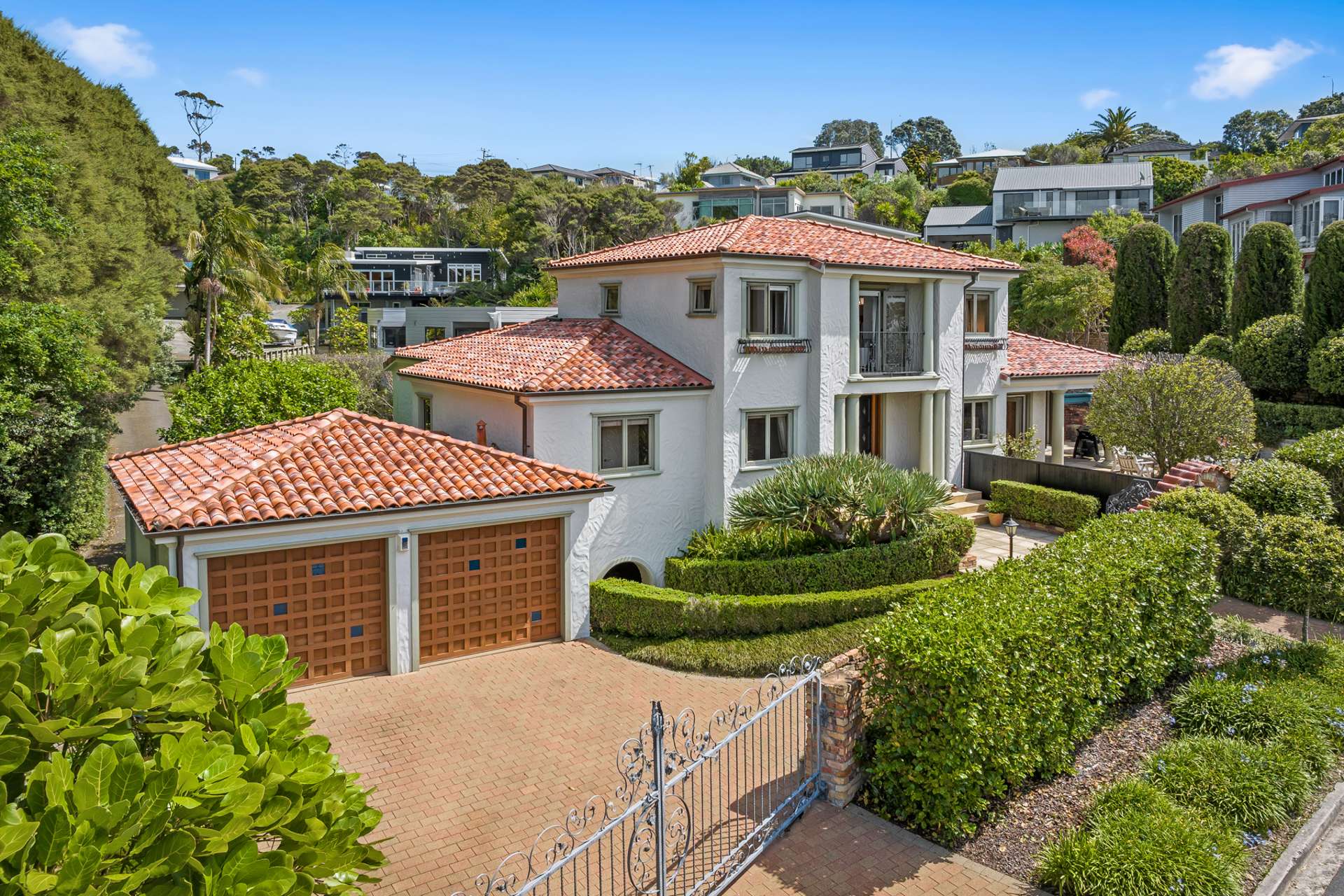 15 Whale Cove Red Beach_0