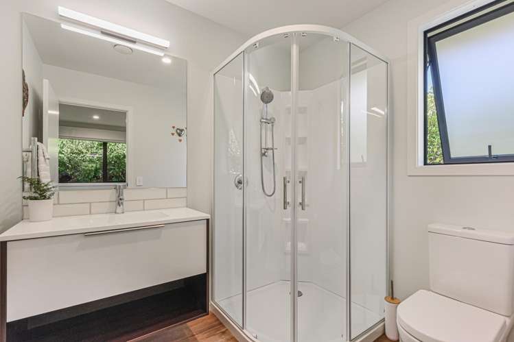 59 Sunningdale Drive Stoke_18