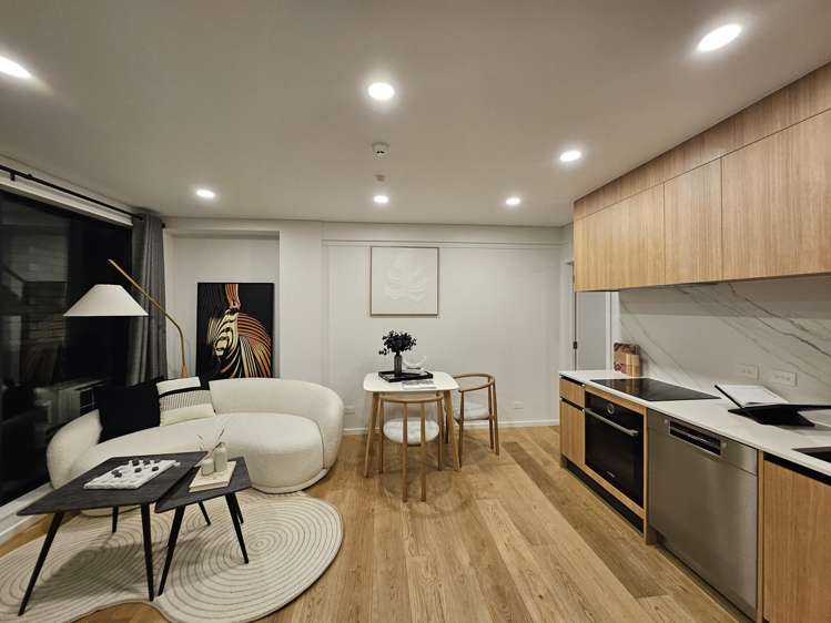122/8 Meadowbank Road_3