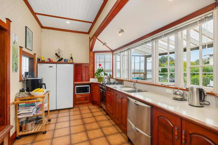 5 Ruarangi Road Mount Albert_9