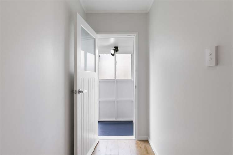 2/15 Walter Macdonald Street Howick_18