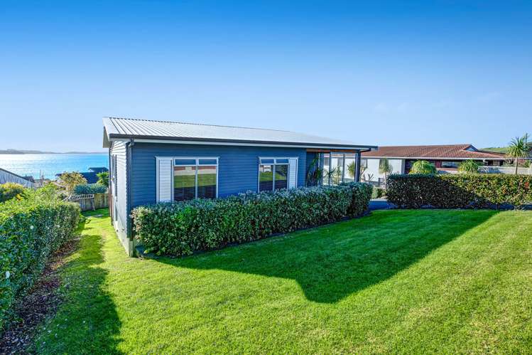 3 The Nook Algies Bay_24