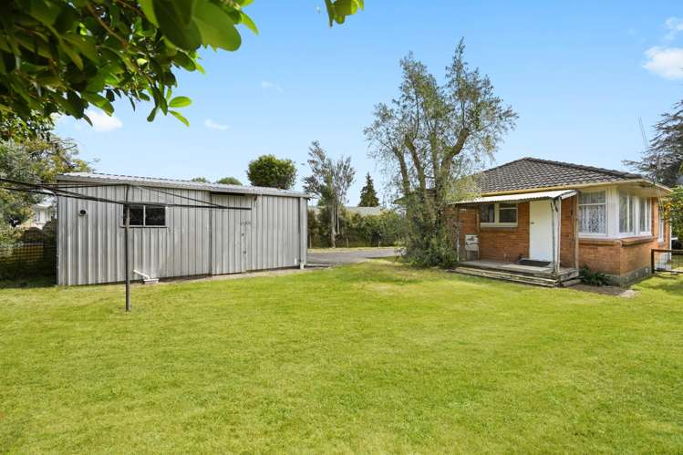 77 Snell Drive Chartwell_1