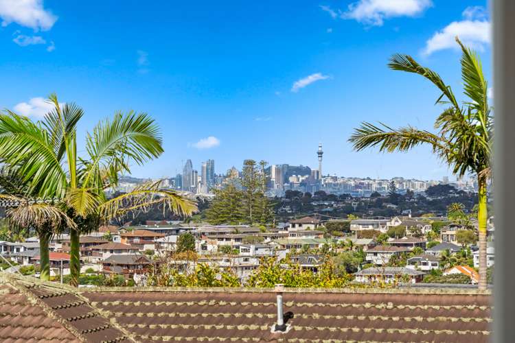 1/64 Seaview Road Castor Bay_37