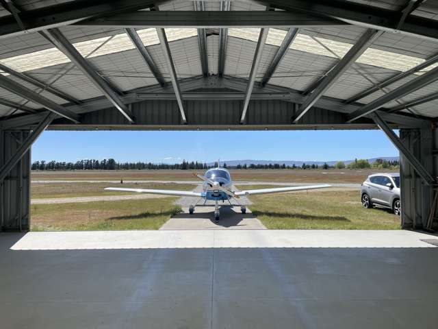 Runway Location - Alexandra